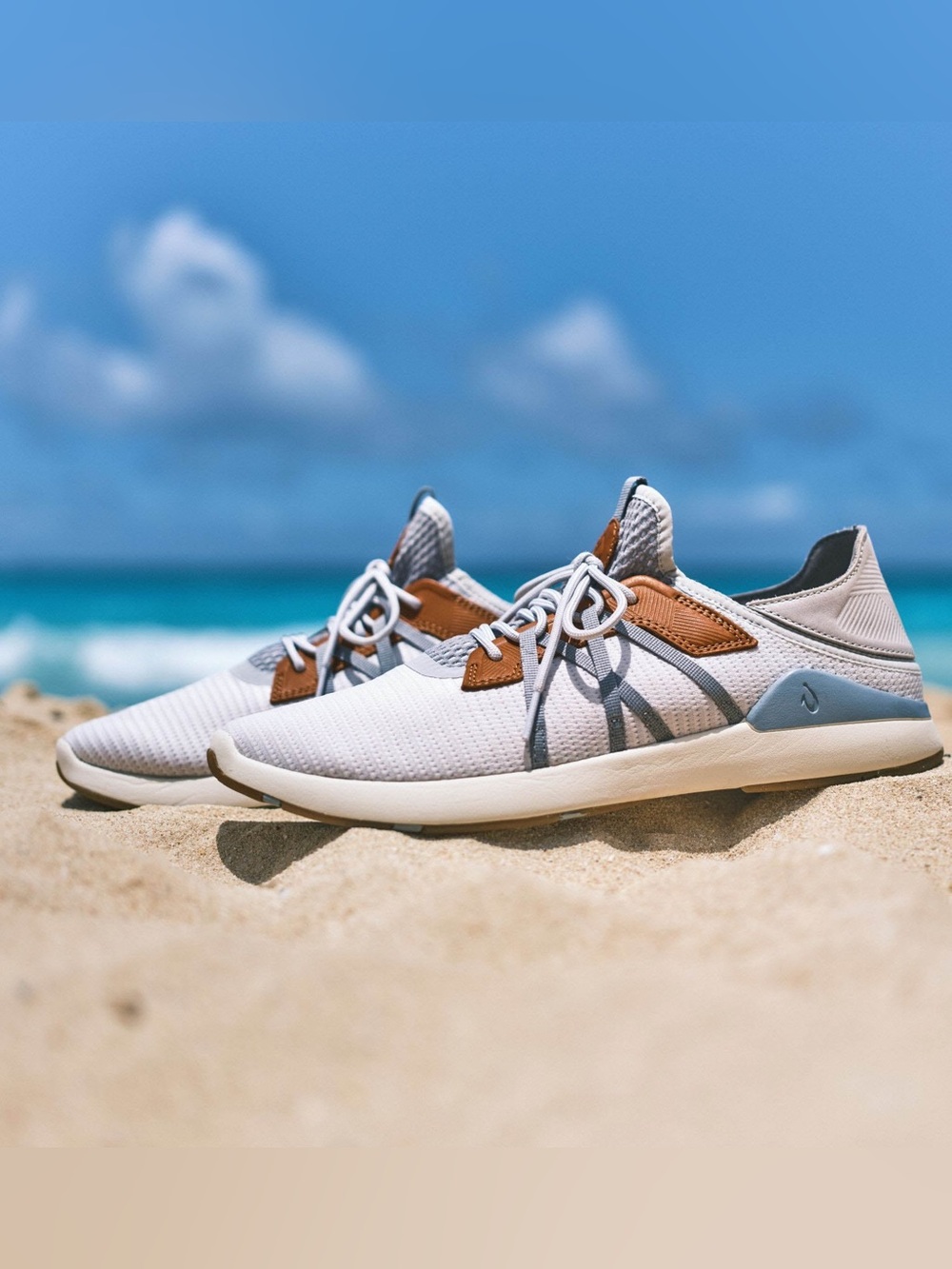 OLUKAI Men’s $140 Mist Grey/Poi MIO LI Sneakers Size 11 #097